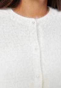 Bubbleroom FABIENNE - Gilet - white