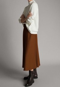 Massimo Dutti Neule - white