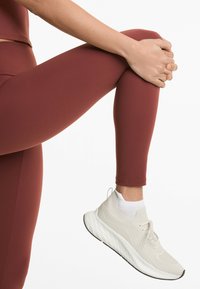 OYSHO COMFORTLUX HIGH - Legíny - kalhoty  - mottled brown