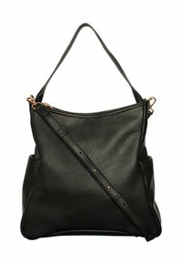 Čierna kožená kabelka s textúrovaným povrchom, so zipsom na vrchu, nastaviteľným popruhom a zlatými kovovými akcentmi. Viditeľné sú dve bočné vrecká.