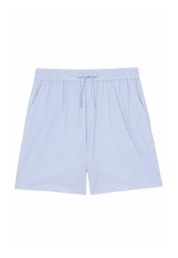 Shorts décontractés bleu clair et blancs à fines rayures, avec taille élastique, cordon de serrage et poches latérales.