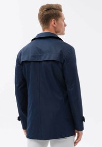Ombre Trenchcoat - blue navy