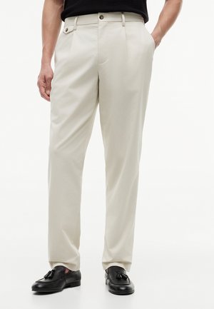 Tommy Hilfiger, HARLEM SEASONAL - Pantalones chinos - ivory petal