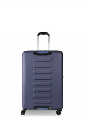 Hartschalen-Koffer in Marineblau mit Teleskopgriff und vier drehbaren Rollen, mit horizontalen Rillen und schwarzen Details.