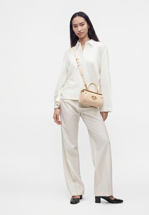 Love Moschino, SMART DAILY BAG - Ručna torba - ivory