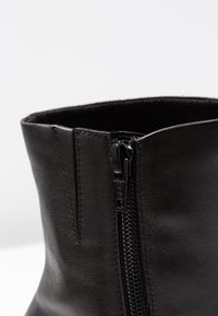 Gabor Botines - black