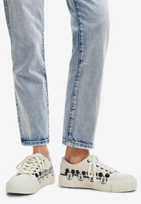 Desigual - MICKEY MOUSE PLATFORM - Trainers - white Thumbnail Image 1