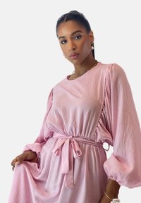 Elara ABAYA - Maxikjoler - rosa