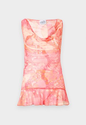 Αμάνικο φόρεμα με λαιμόκοψη cowl σε ροζ και πορτοκαλί, με εφαρμοστό μπούστο, βολάν στο τελείωμα και διάφανο, υφασμάτινο με υφή και λουλουδένια σχέδια.