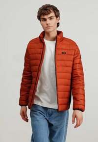 Calvin Klein SIDE LOGO JACKET - Välikausitakki - terracotta rust