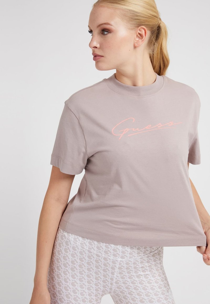 Damen Sportbekleidung | Guess LOGO VORNE T-Shirt print beige - DK58494 Damen Sportbekleidung | Guess LOGO VORNE T-Shirt print beige - DK58494