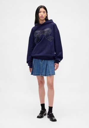 GAP SANDY LIANG PLEATED DENIM MINI SKIRT - Jupe en jean - blue denim