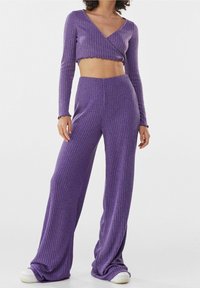 Bershka Tygbyxor - mauve