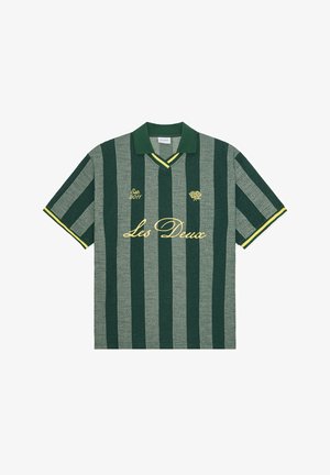 Les Deux, FOOTBALL - Polotričko - pine green