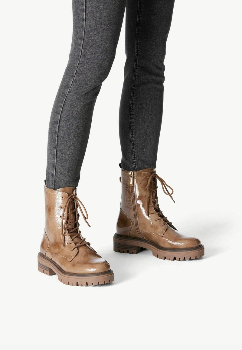Tamaris Stivaletti con plateau - camel