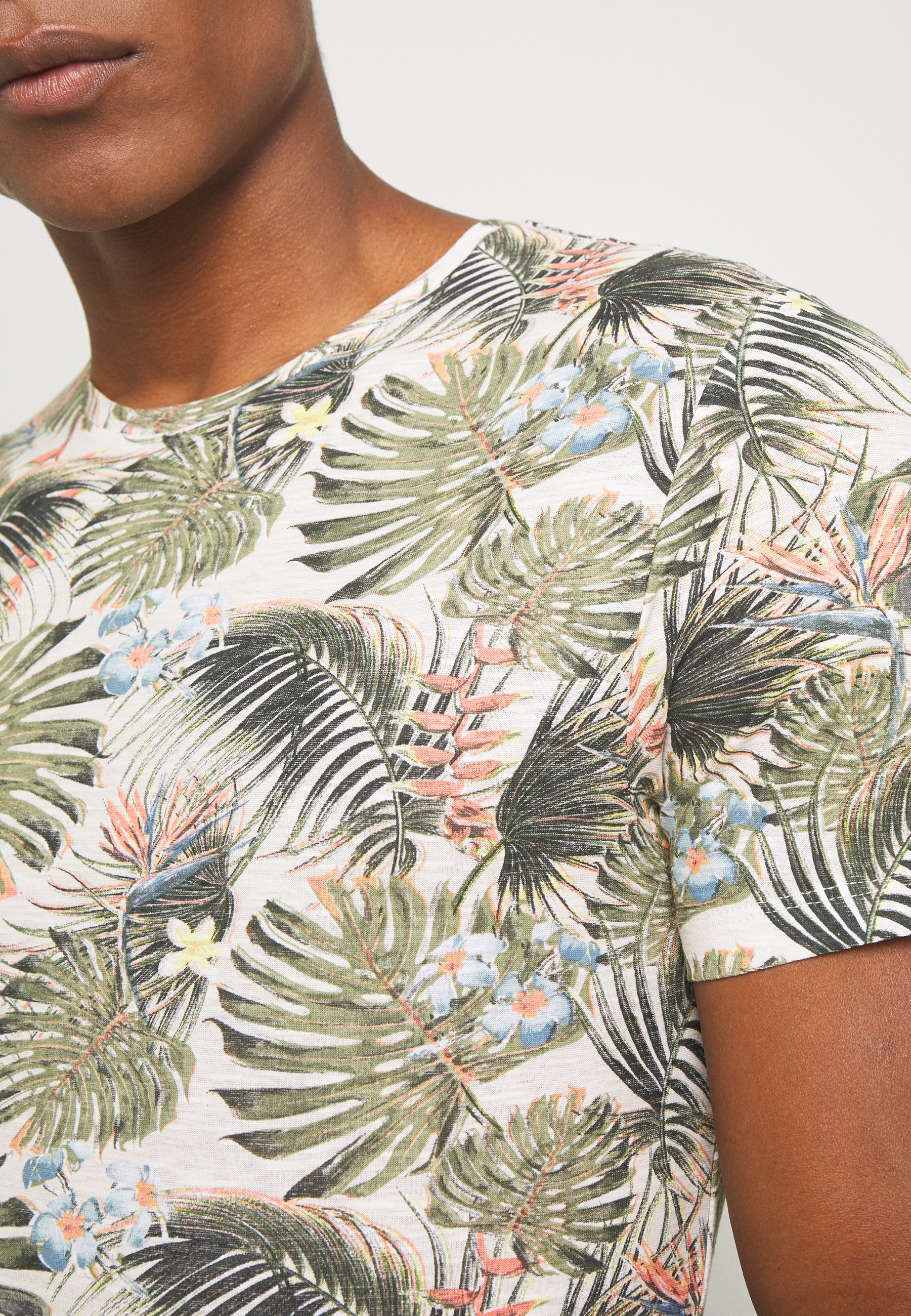 Men Print T-shirt Men Print T-shirt