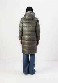 Blauer MARTHA - Zimný kabát - verde pigna