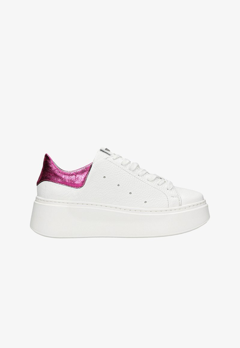 White leather sneakers with a textured finish, featuring a metallic pink accent at the heel and a thick white platform sole.