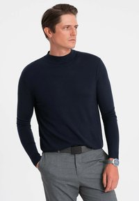 Unselected, navy blue
