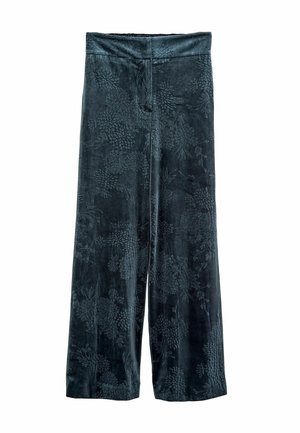 Samtweite Hose in dunklem Türkis mit floralem Reliefmuster, ausgestattet mit einer glatten Textur und einem elastischen Bund für zusätzlichen Komfort.