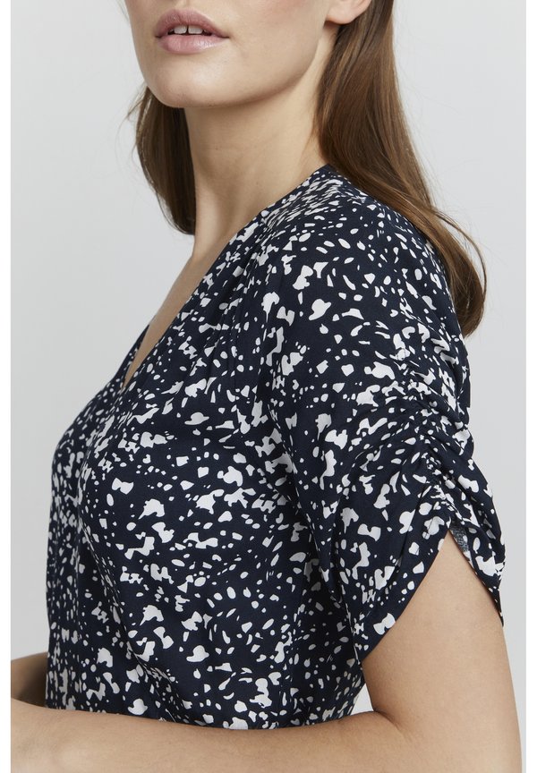 OXEMBLA - Day dress - total eclipse mix4