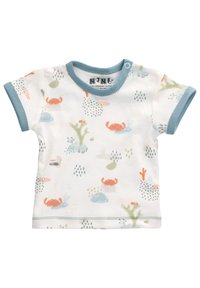 Korte mouwen, T-shirt van biologische katoen. Wit met blauwe accenten, met een krab en onderwaterthema in pastelkleuren en abstracte patronen.