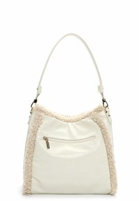 Sac à main en cuir blanc avec un bord flou crème, de forme arrondie, une poignée supérieure et une poche frontale zippée. Accents en matériel poli.