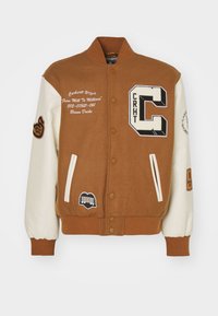 Unselected, hamilton brown