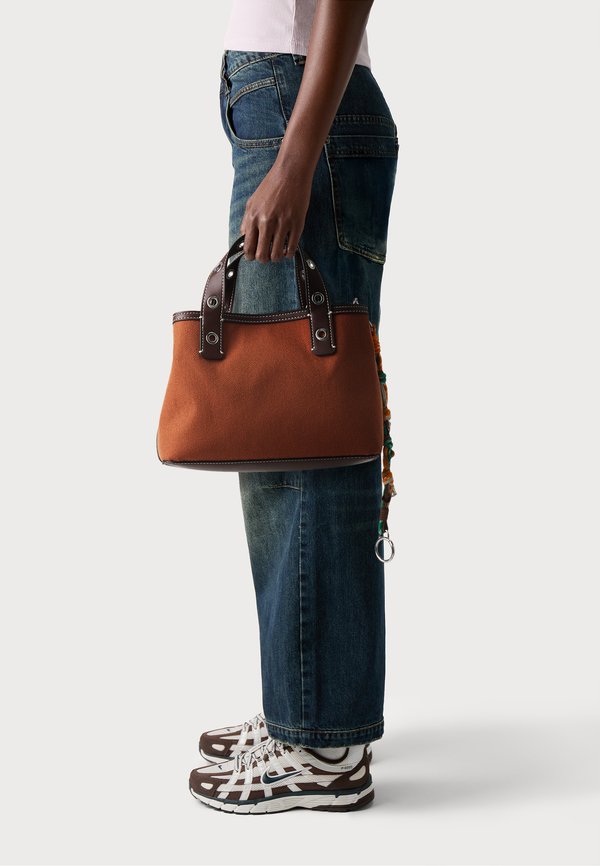 TOTE BAG LAYLA - Handbag - orange3