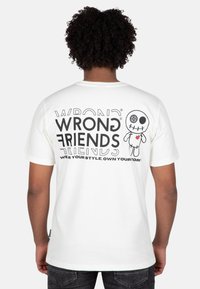 Wrong Friends - VICHY - T-shirt con stampa - white Immagine in miniatura 1