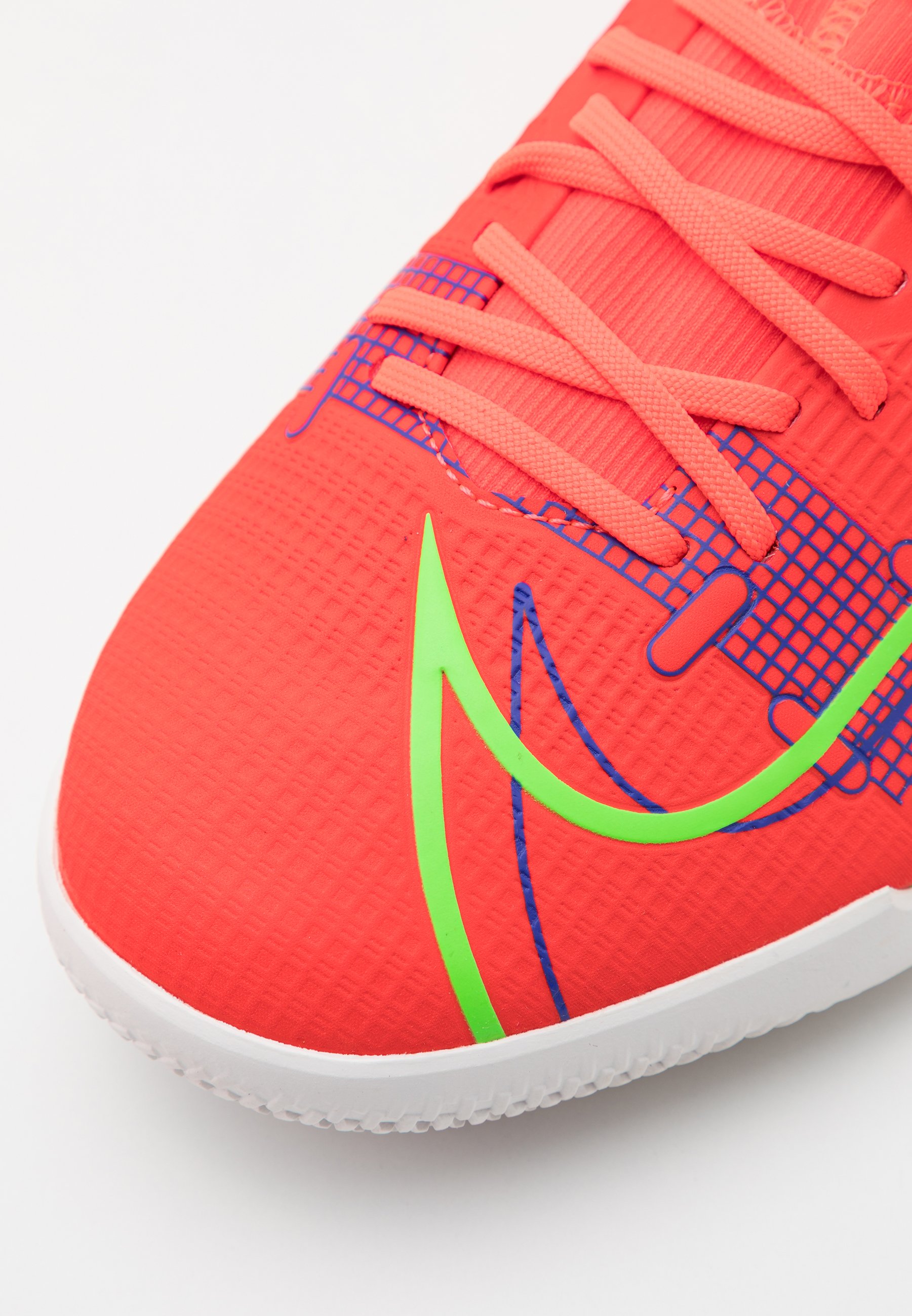 Nike Performance MERCURIAL 8 ACADEMY IC - Botas de fútbol sin tacos -  bright crimson/metallic silver/rojo - Zalando.es