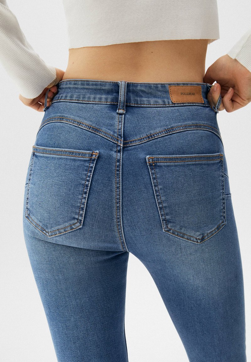 Damen Skinny | PULL&BEAR PUSH UP SKINNY FIT Jeans Slim Fit blue grey/blaugrau - MR08372 Damen Skinny | PULL&BEAR PUSH UP SKINNY FIT Jeans Slim Fit blue grey/blaugrau - MR08372