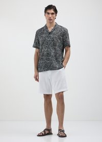 Calliope BERMUDA  - Shorts - bianco