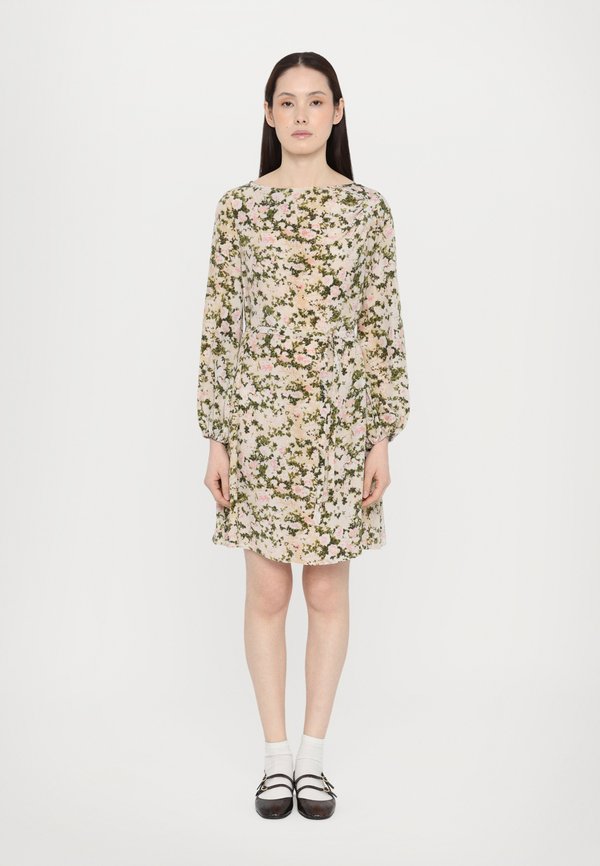 HAMBURG - Day dress - ivory