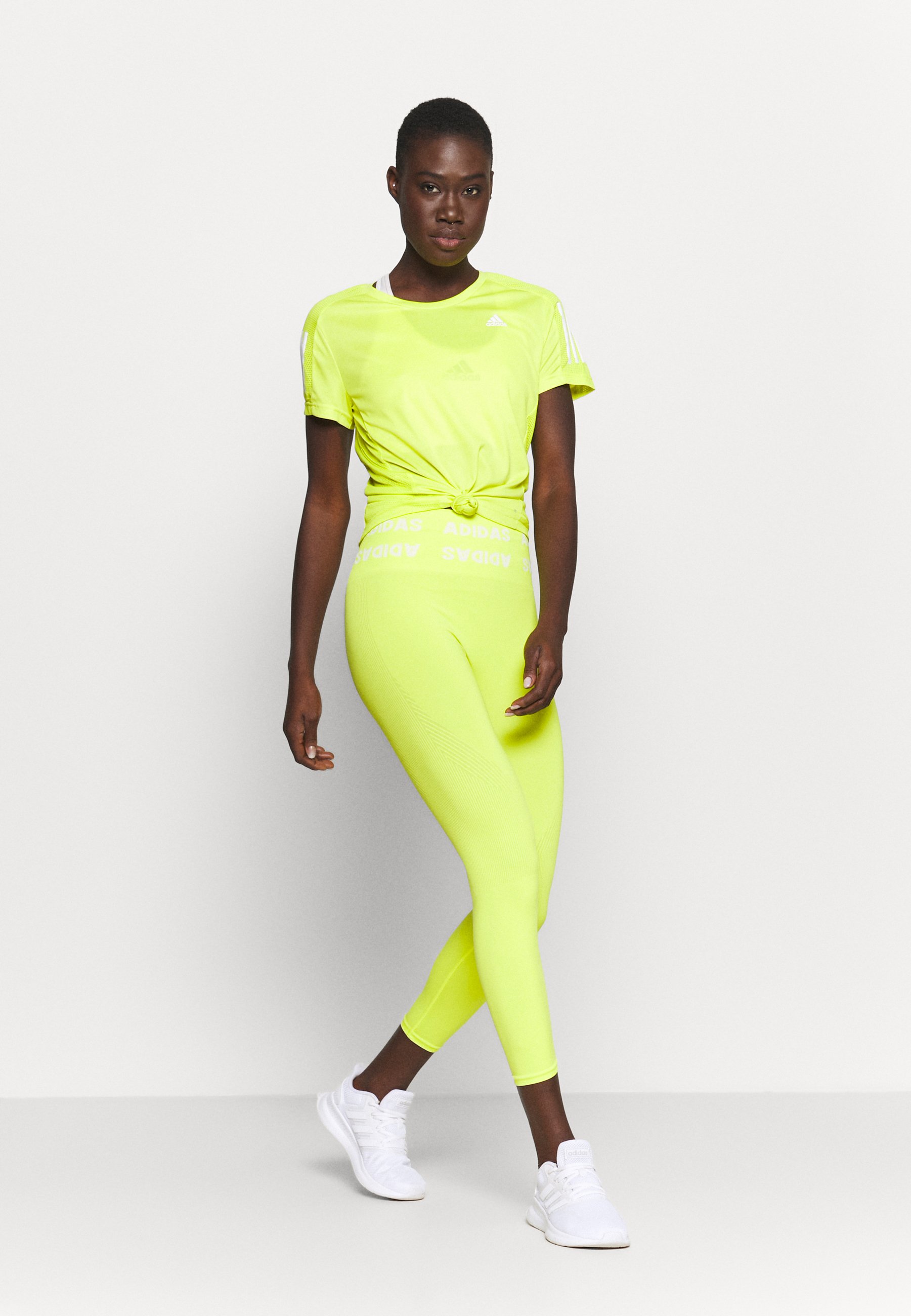 Femme OWN THE RUN TEE - T-shirt imprimé Femme OWN THE RUN TEE - T-shirt imprimé