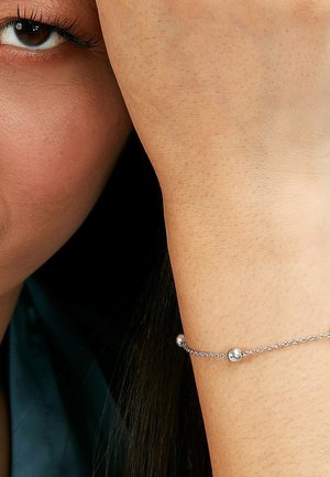 FAVS Armband - sølv farve