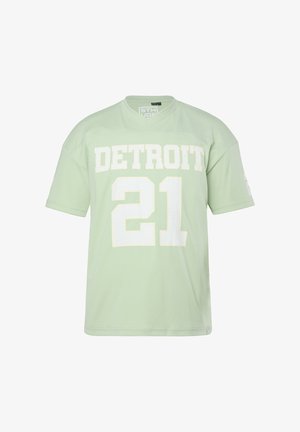 Sportovní dres krátký rukáv v mátově zelené barvě s bílým síťovaným nápisem "DETROIT" a číslem "21" na přední straně.