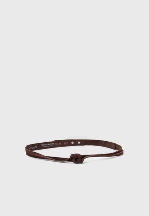 Ceinture en cuir marron avec détail de nœud, taille 95, fabriquée en Allemagne par Vanzetti, présentée sur un fond clair uni.