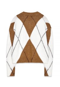 Pull en tricot brown et blanc avec un motif argyle, design court, col rond, et poignets et ourlet côtelés.