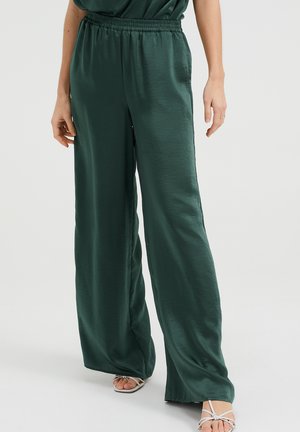 Trousers - green