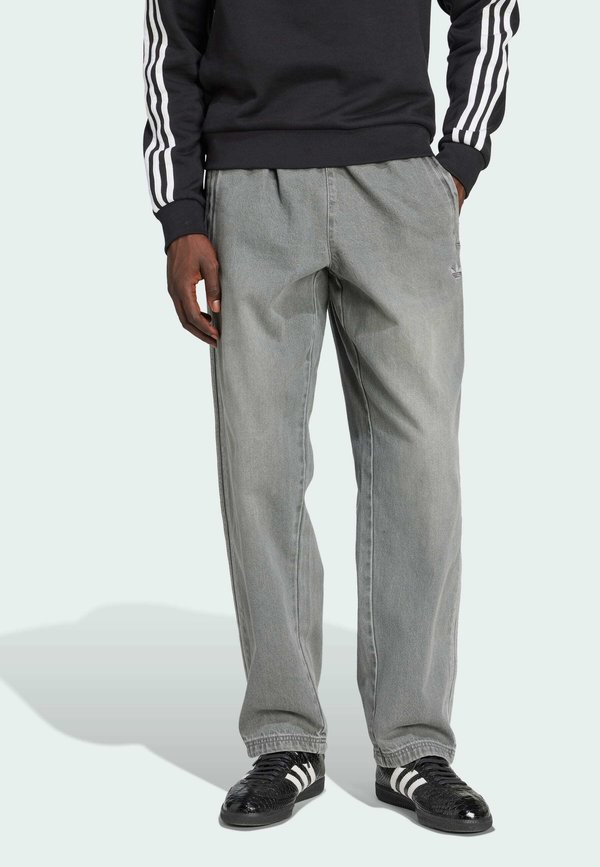 Straight leg jeans - light denim