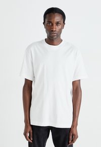 Weekday - OVERSIZED - Pamata T-krekls - white Miniatūras attēls 1