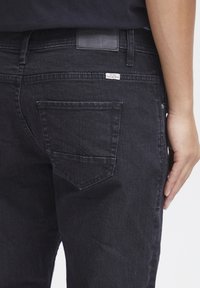 Blend BHTWISTER - Jeans a sigaretta - denim black