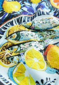 Non sélectionné, white blue