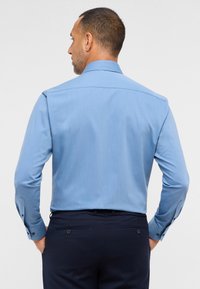 Eterna PERFORMANCE SHIRT - MODERN FIT - Zakelijk overhemd - denim