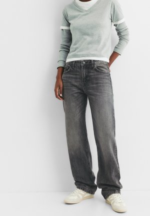 - Jeansy Straight Leg