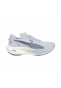 Scarpa da corsa azzurro chiaro con tomaia in mesh, suola intermedia bianca ammortizzata, accenti viola e dettagli testurizzati sui lati.