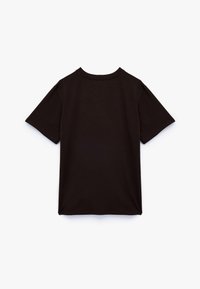 Sort kortærmet t-shirt lavet af bomuld, med en klassisk rund hals og glat struktur, med et enkelt, udekoreret design.