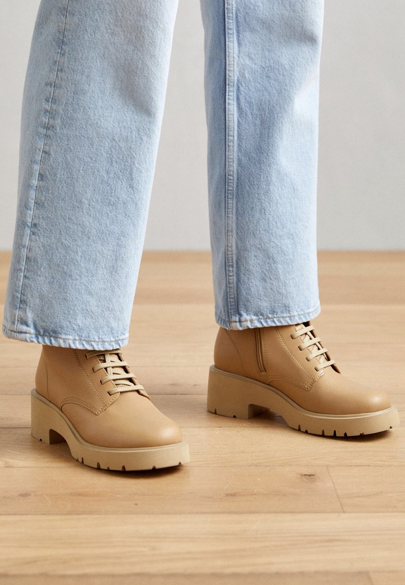 Camper Stivaletti stringati - Immagine 1