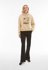 Freddy COMFORT FIT CON CAPPUCCIO E GRAFICA PEANUTS. - Felpa con cappuccio - safari